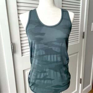 Athleta Racerback Tank Top Speedlight Green Camo Style 84766 Size M